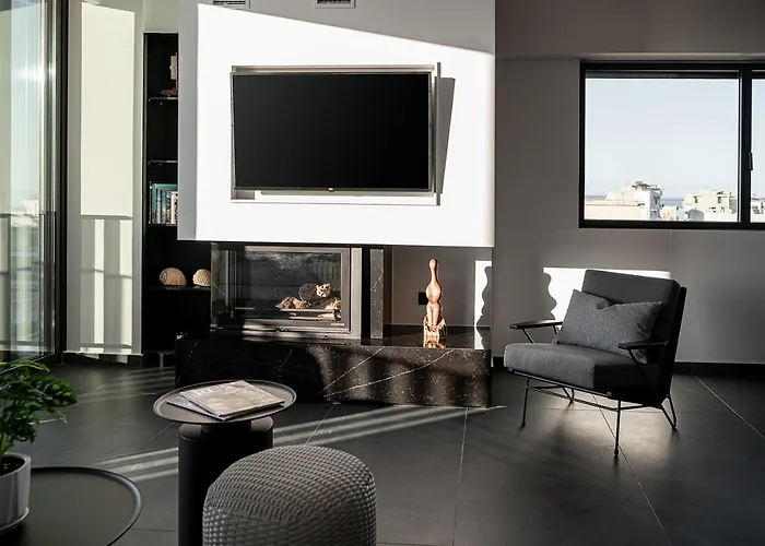 Sea & Sun Penthouse *