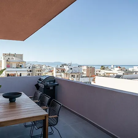 Sea & Sun Penthouse شقة