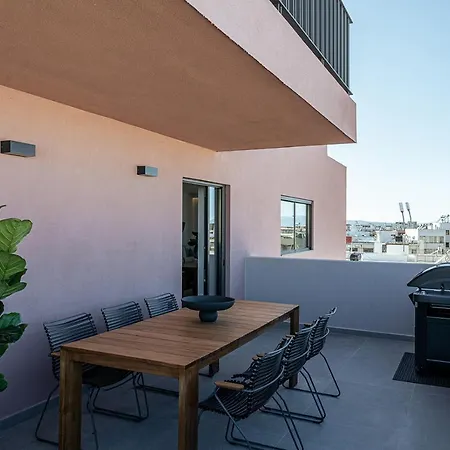 Sea & Sun Penthouse شقة *