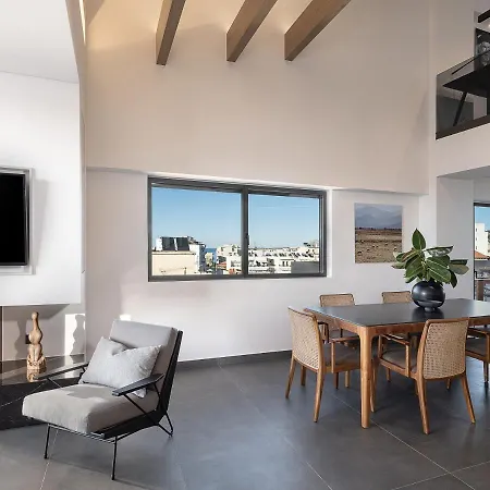 Sea & Sun Penthouse شقة *