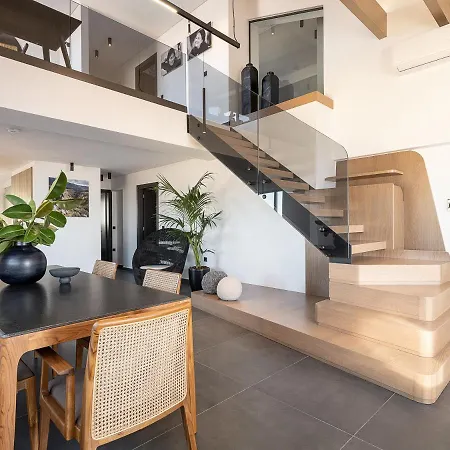 Sea & Sun Penthouse דירה