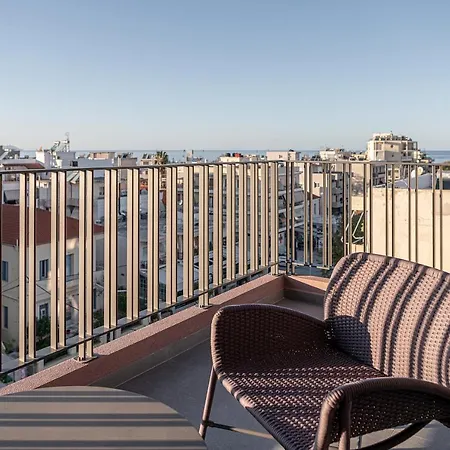 Sea & Sun Penthouse דירה *