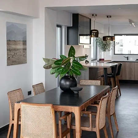 Sea & Sun Penthouse חאניה