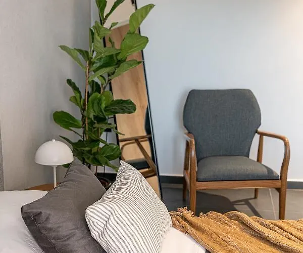 Sea & Sun Penthouse * ハニア