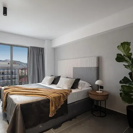 Sea & Sun Penthouse Apartamento *