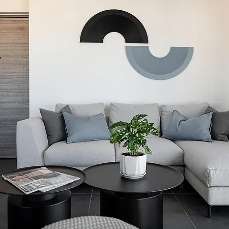 Sea & Sun Penthouse *